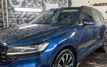 Volkswagen Touareg III, 2018 год, 4 950 000 рублей, 8 фотография