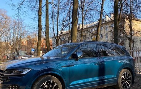 Volkswagen Touareg III, 2018 год, 4 950 000 рублей, 7 фотография