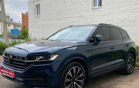 Volkswagen Touareg III, 2018 год, 4 950 000 рублей, 3 фотография