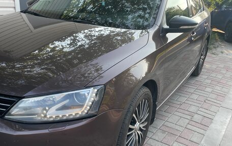 Volkswagen Jetta VI, 2014 год, 1 650 000 рублей, 4 фотография