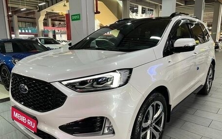 Ford Edge II рестайлинг, 2020 год, 2 660 000 рублей, 13 фотография