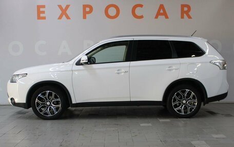 Mitsubishi Outlander III рестайлинг 3, 2014 год, 1 720 000 рублей, 8 фотография