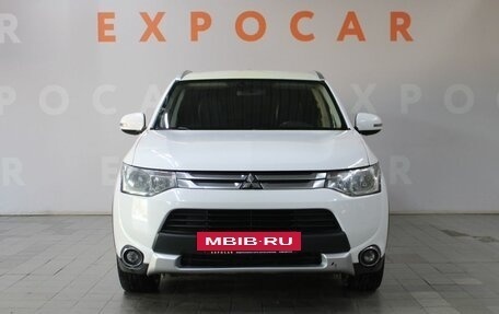 Mitsubishi Outlander III рестайлинг 3, 2014 год, 1 720 000 рублей, 2 фотография