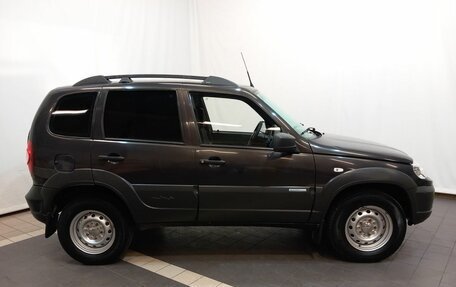 Chevrolet Niva I рестайлинг, 2013 год, 607 000 рублей, 4 фотография