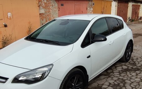 Opel Astra J, 2014 год, 1 100 000 рублей, 18 фотография