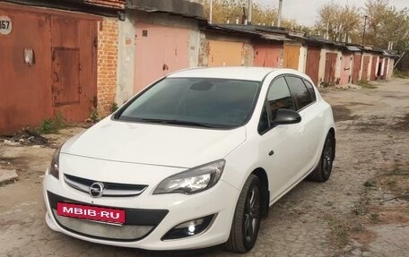 Opel Astra J, 2014 год, 1 100 000 рублей, 10 фотография