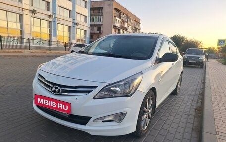 Hyundai Solaris II рестайлинг, 2015 год, 1 070 000 рублей, 7 фотография