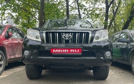 Toyota Land Cruiser Prado 150 рестайлинг 2, 2011 год, 2 865 000 рублей, 2 фотография