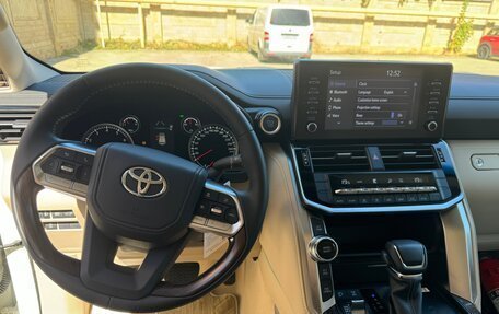 Toyota Land Cruiser, 2021 год, 10 990 000 рублей, 11 фотография