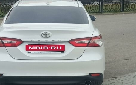 Toyota Camry, 2018 год, 3 350 000 рублей, 16 фотография