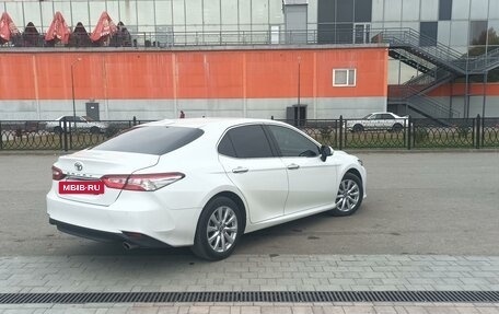 Toyota Camry, 2018 год, 3 350 000 рублей, 17 фотография