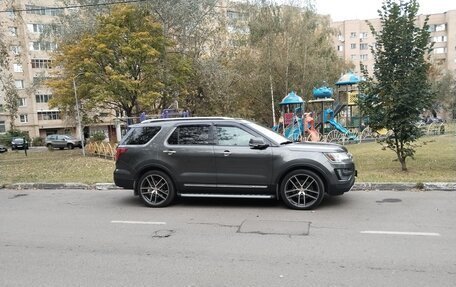 Ford Explorer VI, 2015 год, 2 650 000 рублей, 28 фотография