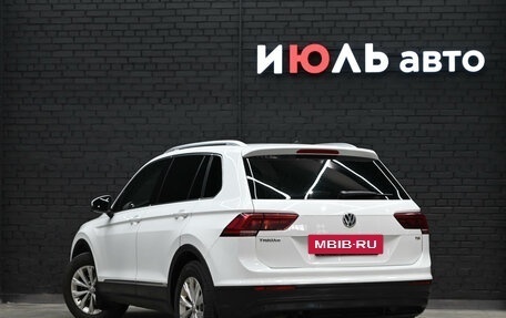 Volkswagen Tiguan II, 2017 год, 2 170 000 рублей, 4 фотография