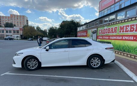 Toyota Camry, 2019 год, 2 850 000 рублей, 10 фотография