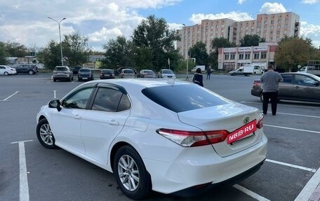 Toyota Camry, 2019 год, 2 850 000 рублей, 3 фотография