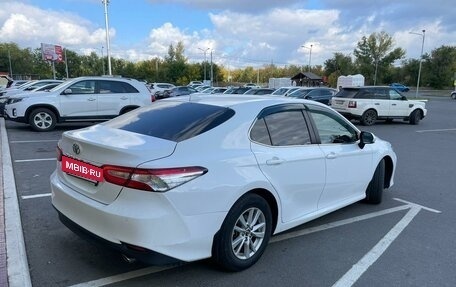 Toyota Camry, 2019 год, 2 850 000 рублей, 2 фотография