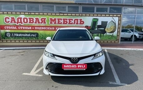 Toyota Camry, 2019 год, 2 850 000 рублей, 9 фотография