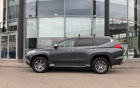 Mitsubishi Pajero Sport III рестайлинг, 2018 год, 2 590 000 рублей, 3 фотография