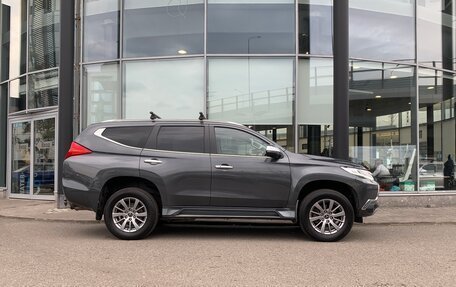 Mitsubishi Pajero Sport III рестайлинг, 2018 год, 2 590 000 рублей, 5 фотография