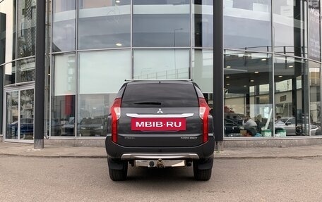 Mitsubishi Pajero Sport III рестайлинг, 2018 год, 2 590 000 рублей, 4 фотография