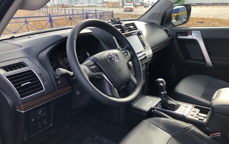 Toyota Land Cruiser Prado 150 рестайлинг 2, 2020 год, 7 200 000 рублей, 6 фотография