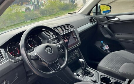 Volkswagen Tiguan II, 2017 год, 2 750 000 рублей, 4 фотография