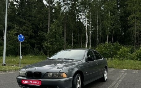 BMW 5 серия, 2002 год, 800 000 рублей, 3 фотография