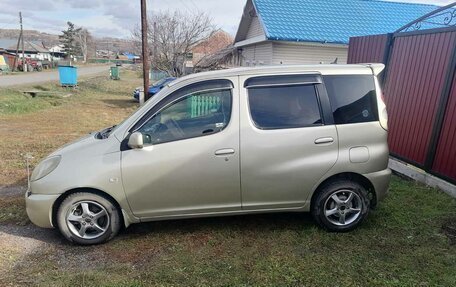 Toyota FunCargo, 1999 год, 400 000 рублей, 1 фотография