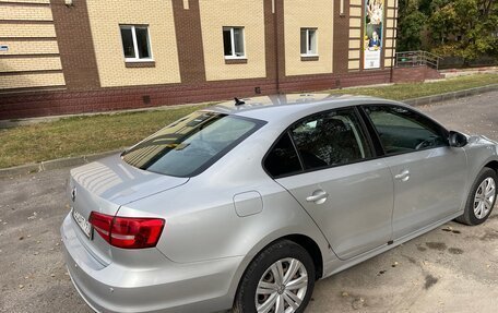 Volkswagen Jetta VI, 2015 год, 1 300 000 рублей, 21 фотография