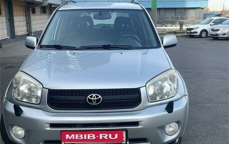 Toyota RAV4, 2004 год, 1 250 000 рублей, 2 фотография