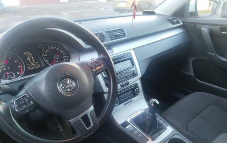 Volkswagen Passat B7, 2011 год, 1 200 000 рублей, 14 фотография