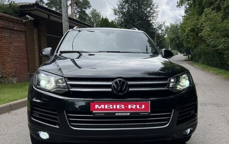 Volkswagen Touareg III, 2012 год, 2 290 000 рублей, 2 фотография