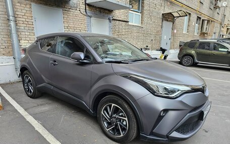 Toyota C-HR I рестайлинг, 2023 год, 5 500 000 рублей, 1 фотография