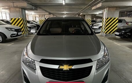 Chevrolet Cruze II, 2013 год, 949 000 рублей, 2 фотография