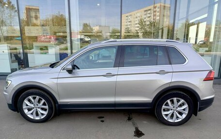 Volkswagen Tiguan II, 2018 год, 3 432 000 рублей, 8 фотография