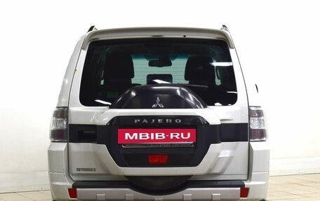 Mitsubishi Pajero IV, 2015 год, 2 870 000 рублей, 3 фотография