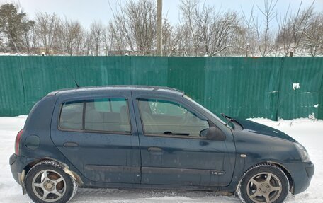 Renault Clio III, 2004 год, 200 000 рублей, 3 фотография