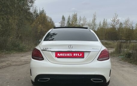 Mercedes-Benz C-Класс, 2017 год, 3 150 000 рублей, 4 фотография