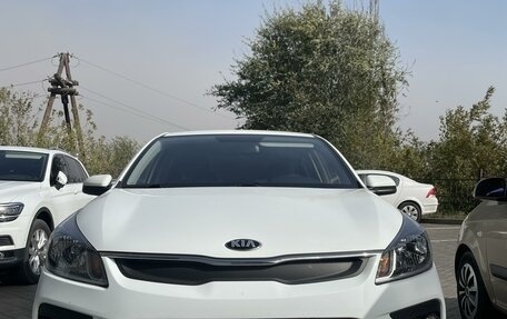 KIA Rio IV, 2018 год, 1 550 000 рублей, 1 фотография