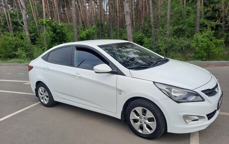 Hyundai Solaris II рестайлинг, 2016 год, 1 000 000 рублей, 2 фотография