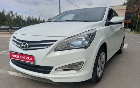 Hyundai Solaris II рестайлинг, 2016 год, 1 000 000 рублей, 12 фотография