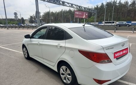 Hyundai Solaris II рестайлинг, 2016 год, 1 000 000 рублей, 11 фотография