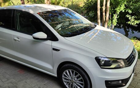 Volkswagen Polo VI (EU Market), 2016 год, 1 070 000 рублей, 2 фотография