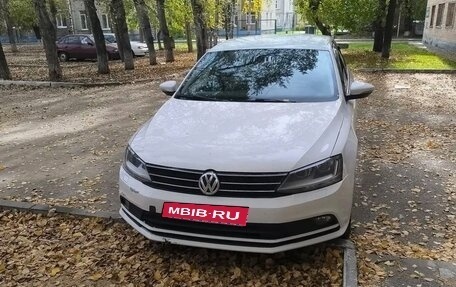 Volkswagen Jetta VI, 2017 год, 900 000 рублей, 1 фотография