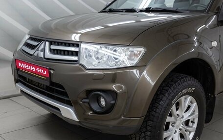 Mitsubishi Pajero Sport II рестайлинг, 2014 год, 2 438 000 рублей, 10 фотография