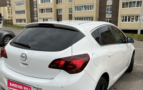 Opel Astra J, 2011 год, 850 000 рублей, 5 фотография