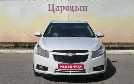 Chevrolet Cruze II, 2010 год, 585 000 рублей, 8 фотография