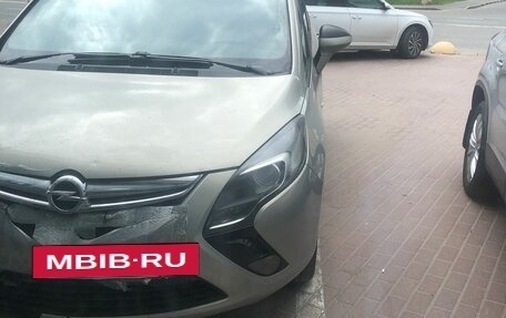 Opel Zafira C рестайлинг, 2012 год, 956 000 рублей, 4 фотография