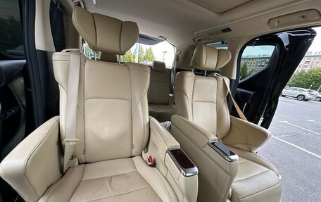 Toyota Alphard III, 2017 год, 5 200 000 рублей, 10 фотография