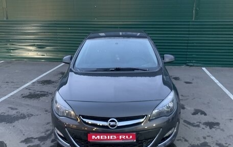 Opel Astra J, 2013 год, 885 000 рублей, 1 фотография